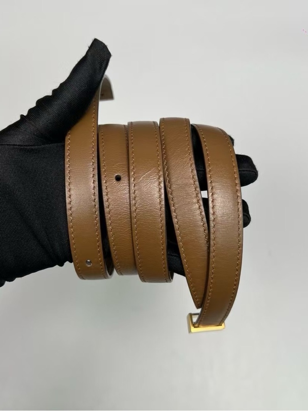 Celine Brown Leather Classic Box Crossbody with Gold Hardware - Picture 9 of 9